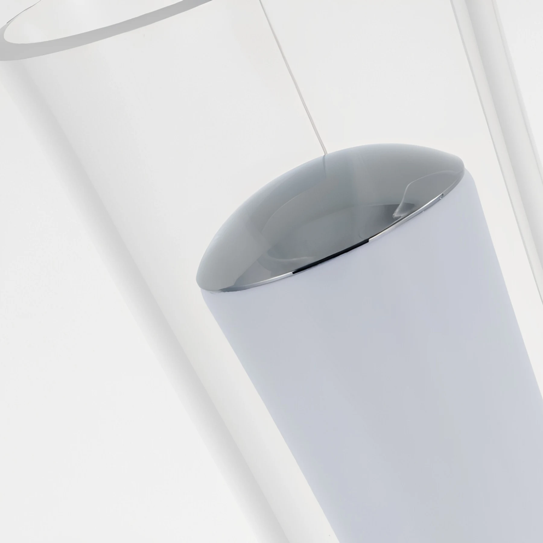 Clear curved shade detail