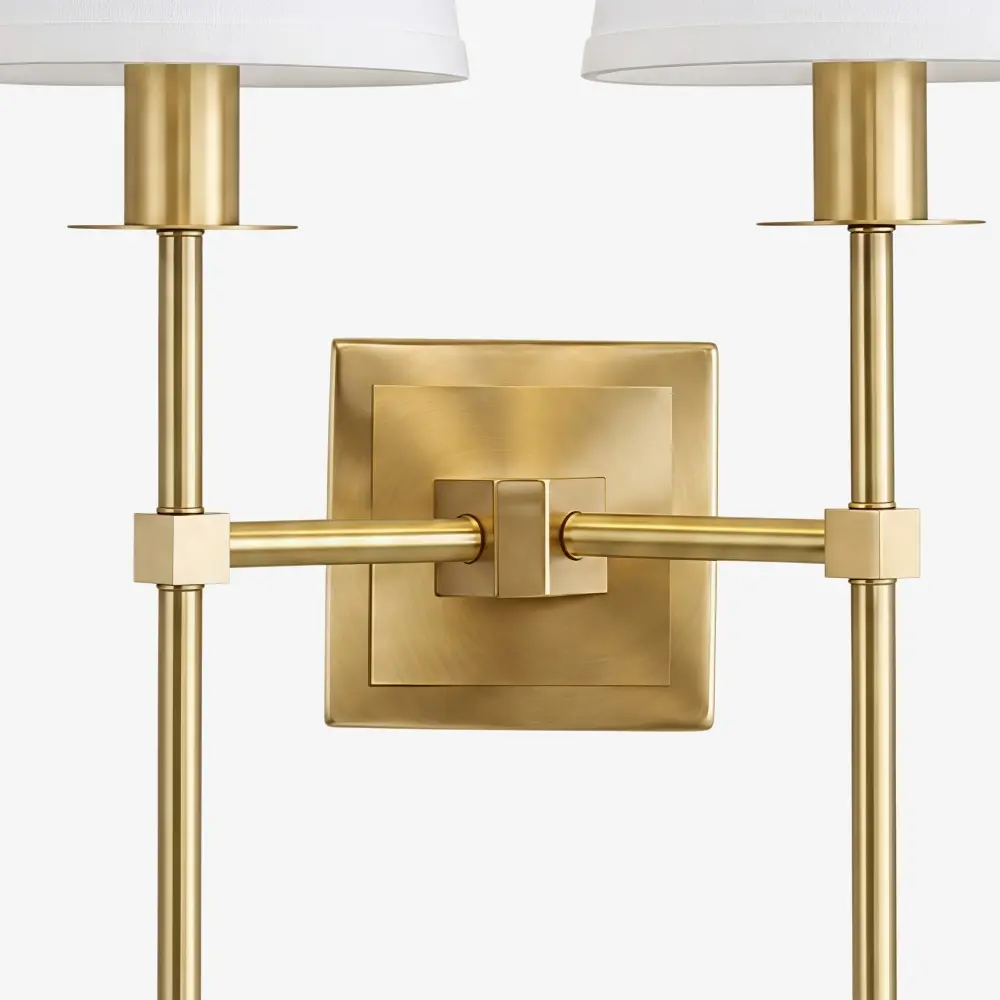 Close-up of the Double Head brass arm connection