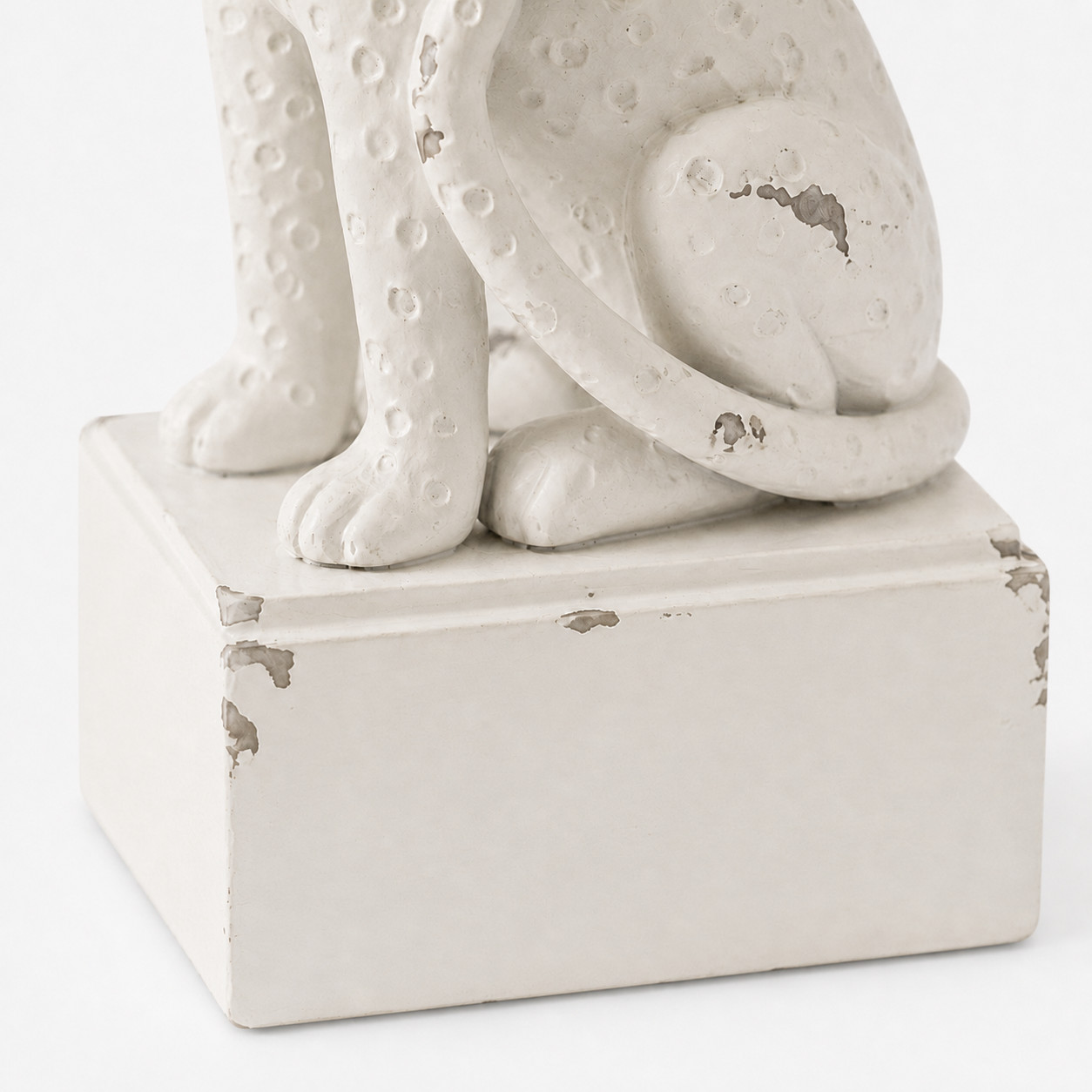 Leopard bookend base detail