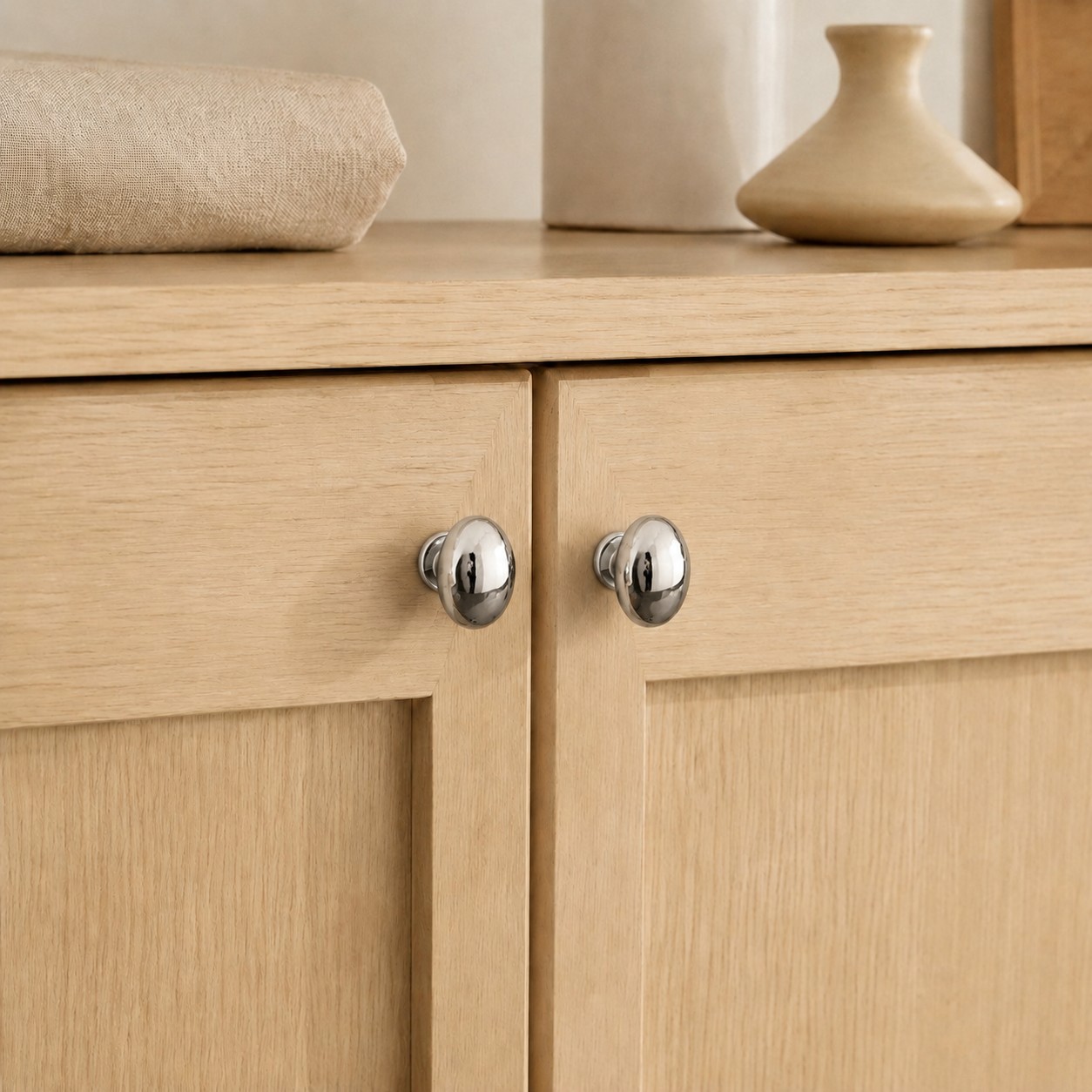 Pigeon egg knob used as furniture hardware
