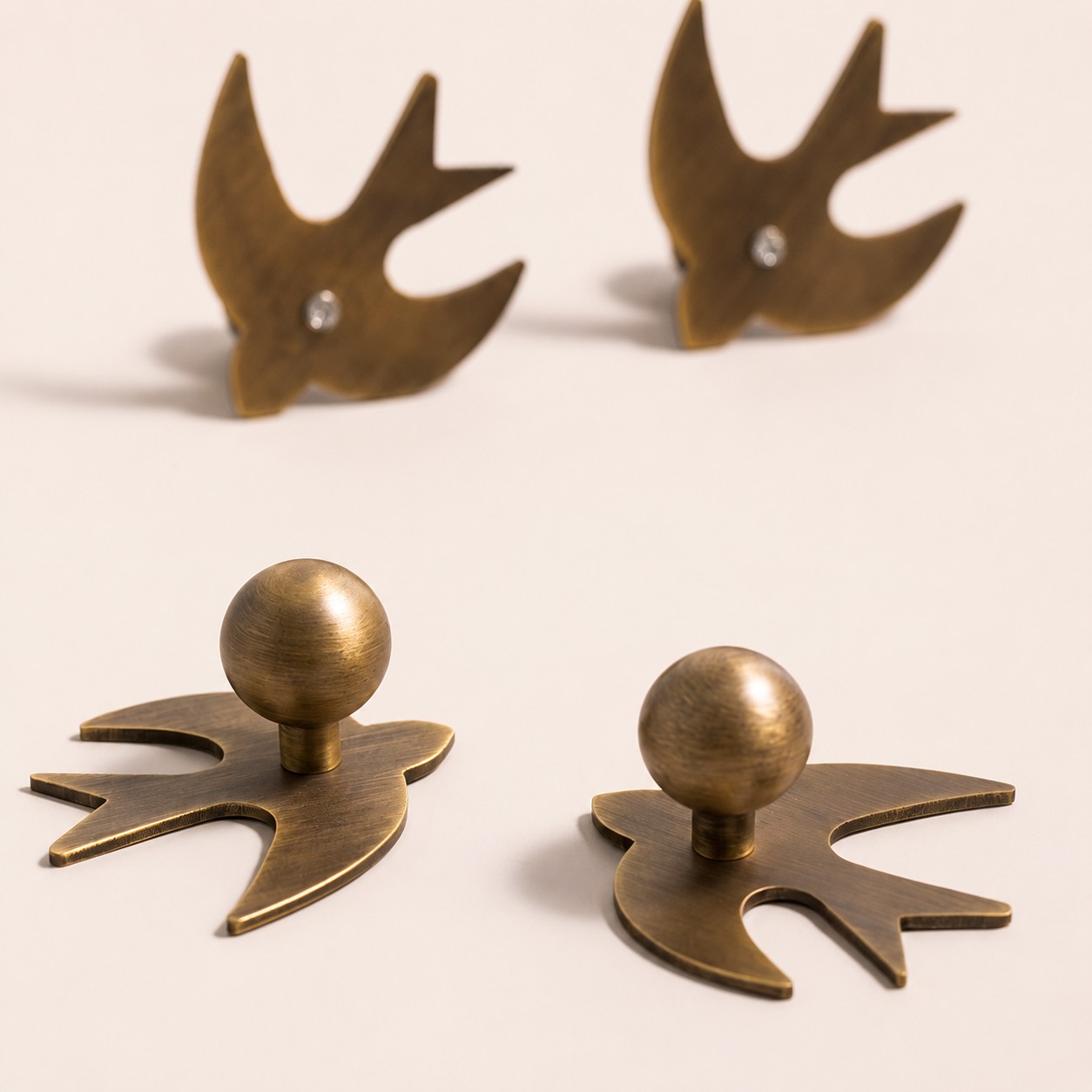Swallow cabinet knob profile and edge detail
