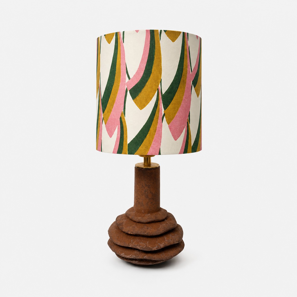 Abstract ribbon patterned ceramic table lamp