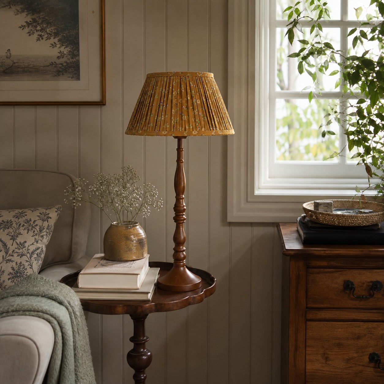 Floral pleated shade table lamp in a vintage living room